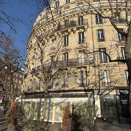 Sunny With Seine View