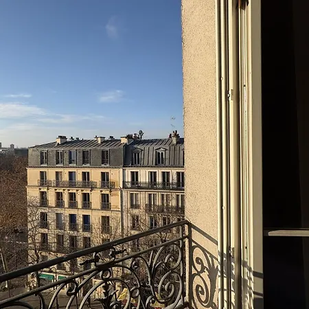 Sunny With Seine View * Paris