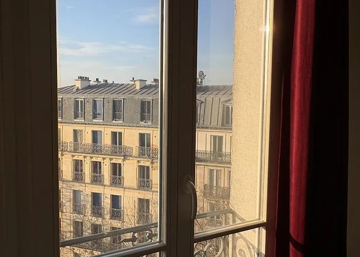 Sunny With Seine View شقة