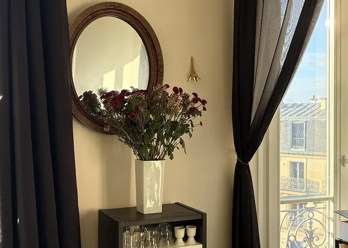 Sunny With Seine View شقة باريس