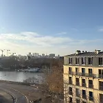 Sunny With Seine View Διαμέρισμα *